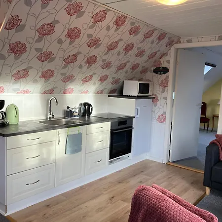 Tante Jannis Sommerpension * بوجنسي